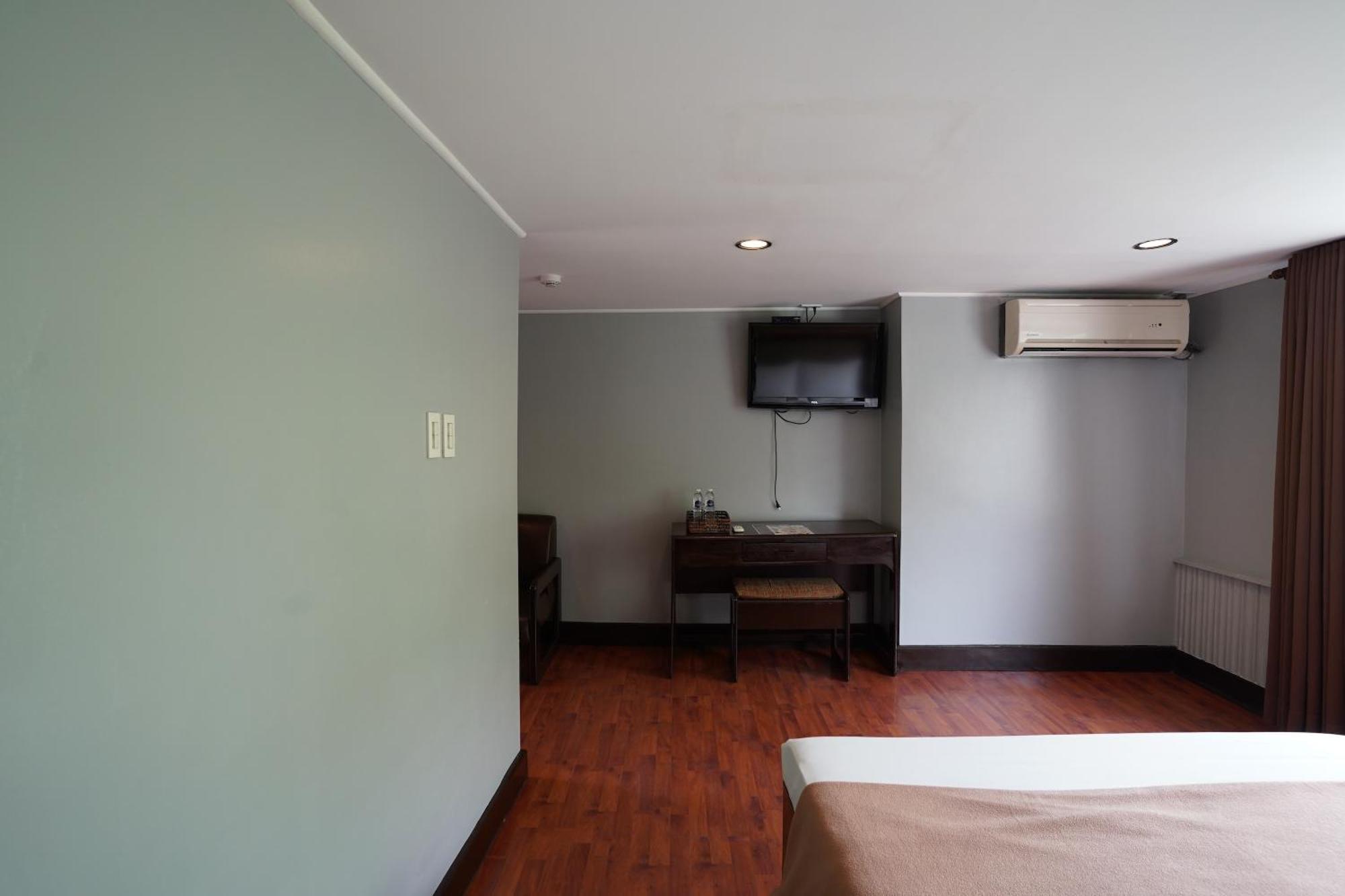 Arzo Hotel Manila Dış mekan fotoğraf