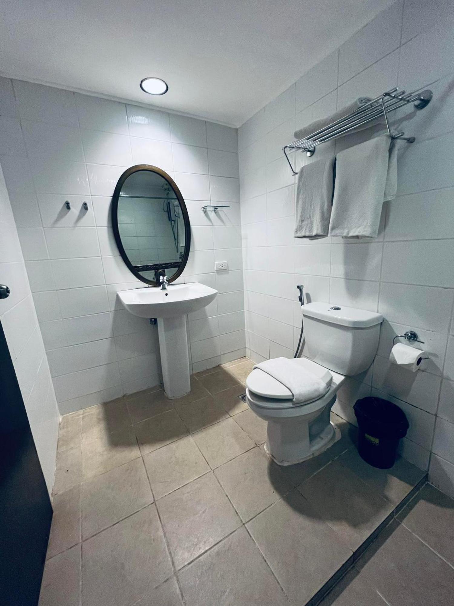 Arzo Hotel Manila Dış mekan fotoğraf