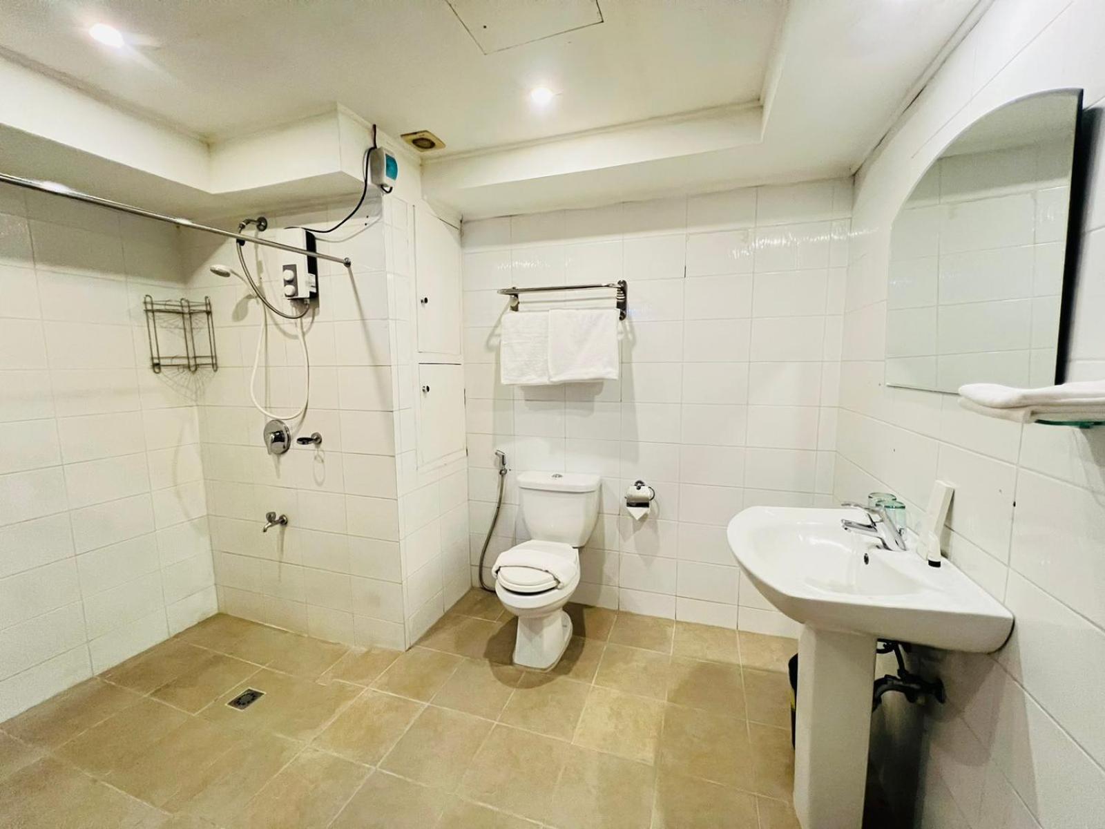Arzo Hotel Manila Dış mekan fotoğraf